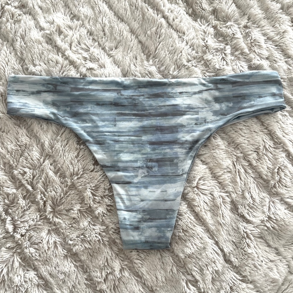 Blue‎ Bimini bottom - Picture 2 of 2